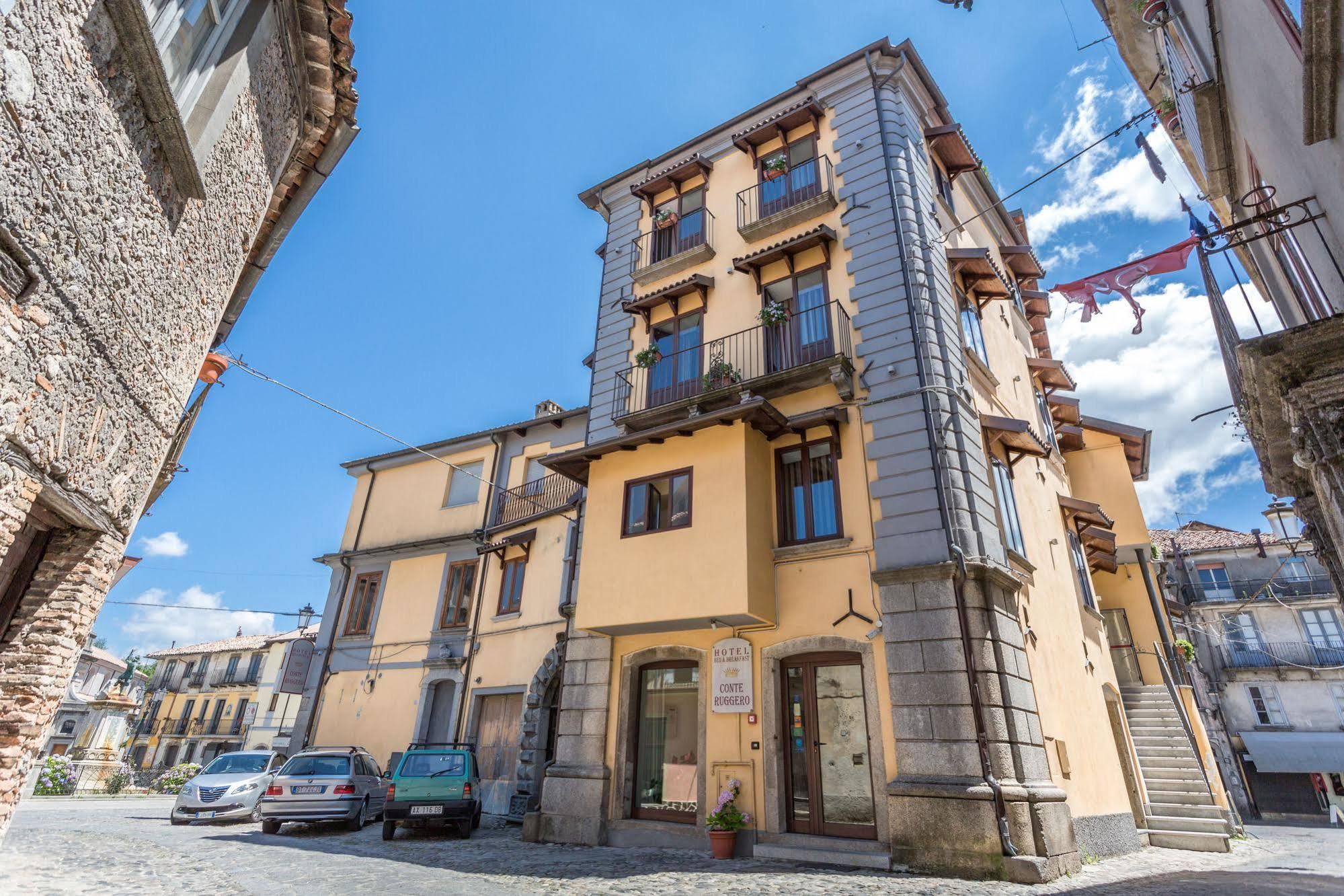 Hotel Conte Ruggero Serra San Bruno Exteriör bild